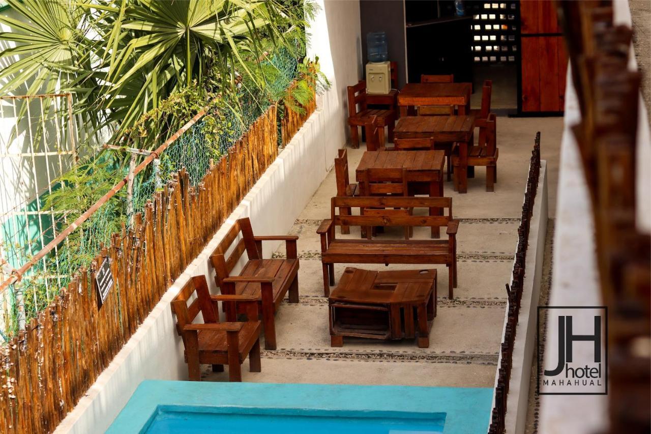 Jh Hotel Mahahual Esterno foto