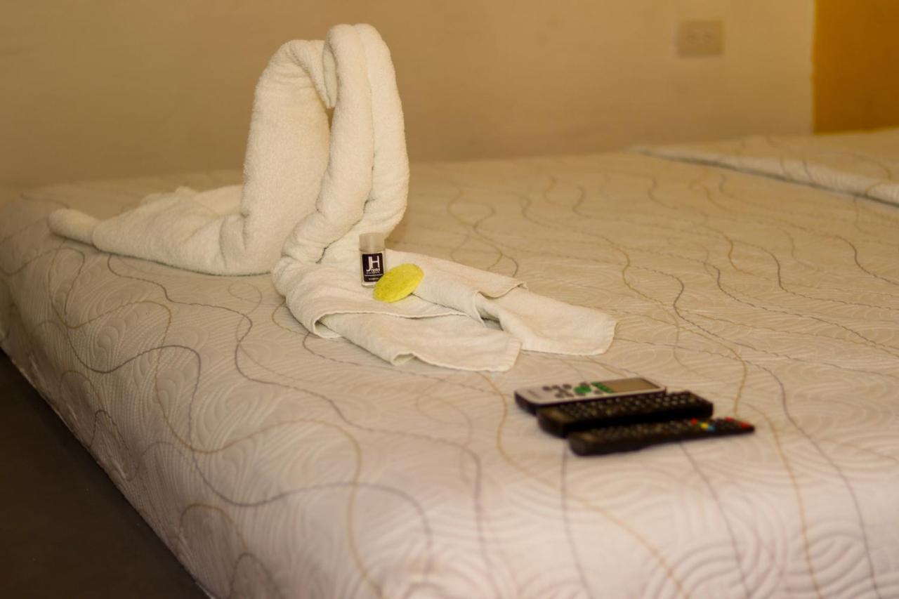 Jh Hotel Mahahual Esterno foto