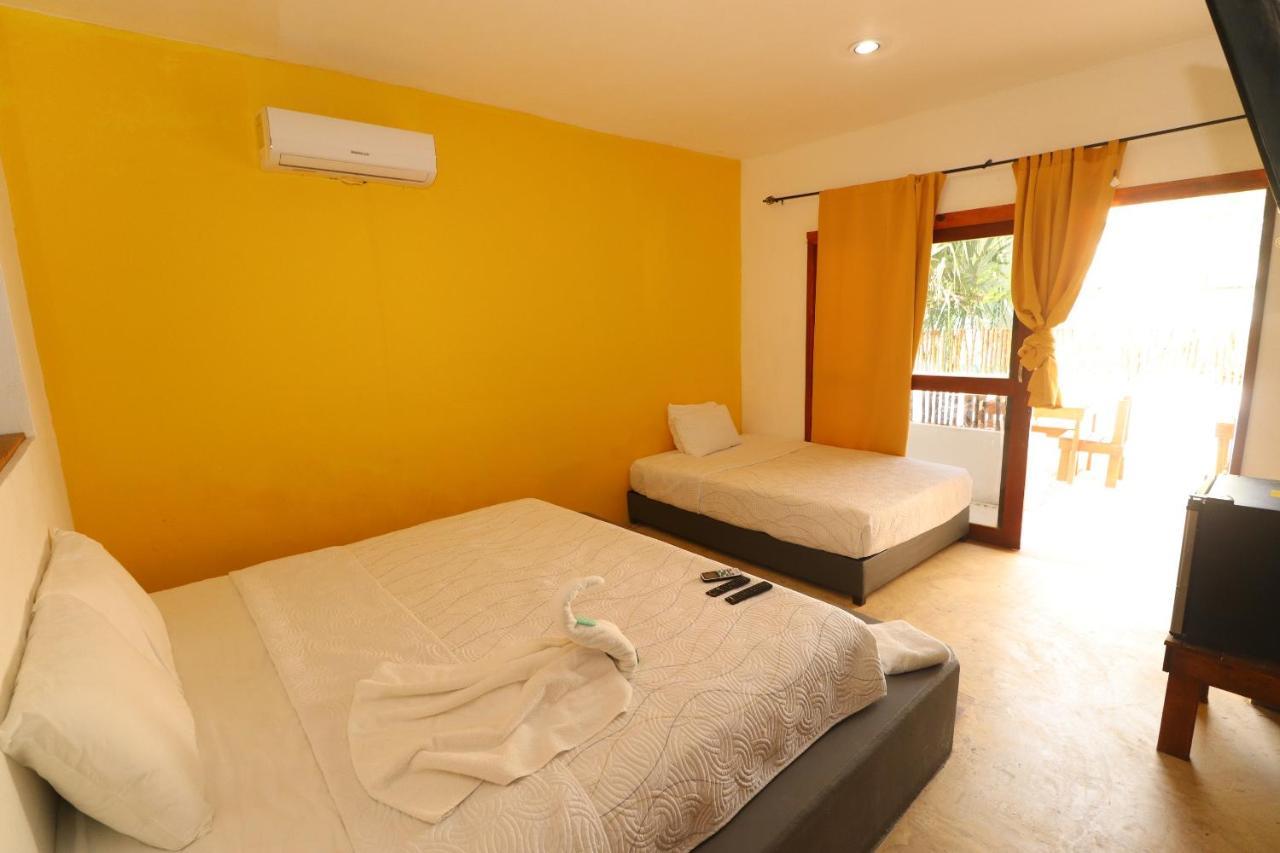 Jh Hotel Mahahual Esterno foto